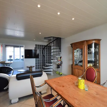 Holiday home Holiday Home In Rochehaut With Fenced Garden, Cleaning Included