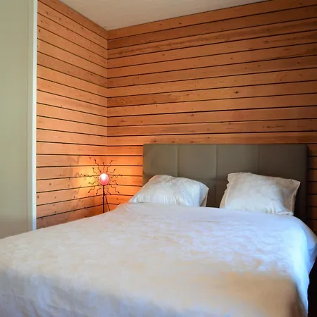 Ferienhaus Hideaway With Tub, Cleaning Included Rochehaut