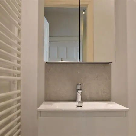 Hideaway With Tub, Cleaning Included Ferienhaus *